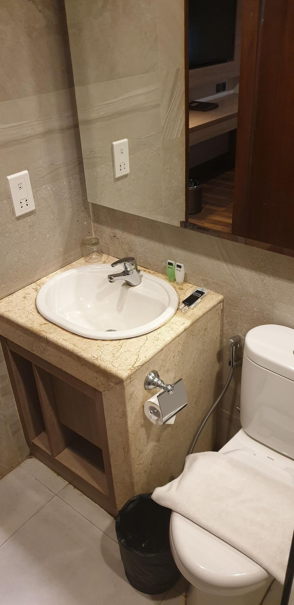 Rivoli Hotel Jakarta Eksteriør billede